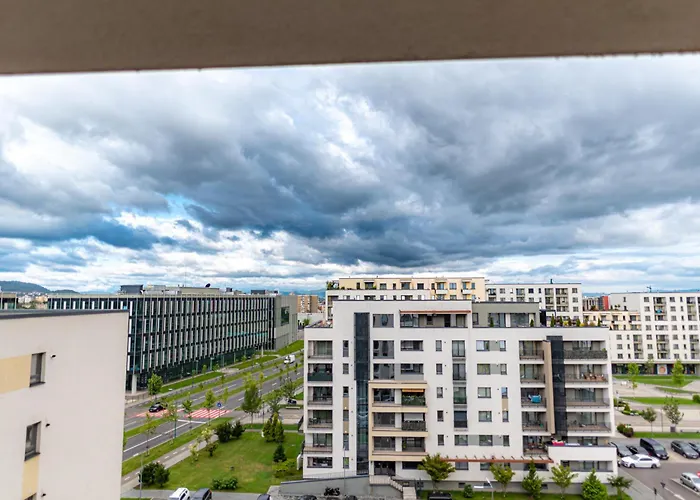 Apart B&V - 706 Coresi - Balcony & Free Parking