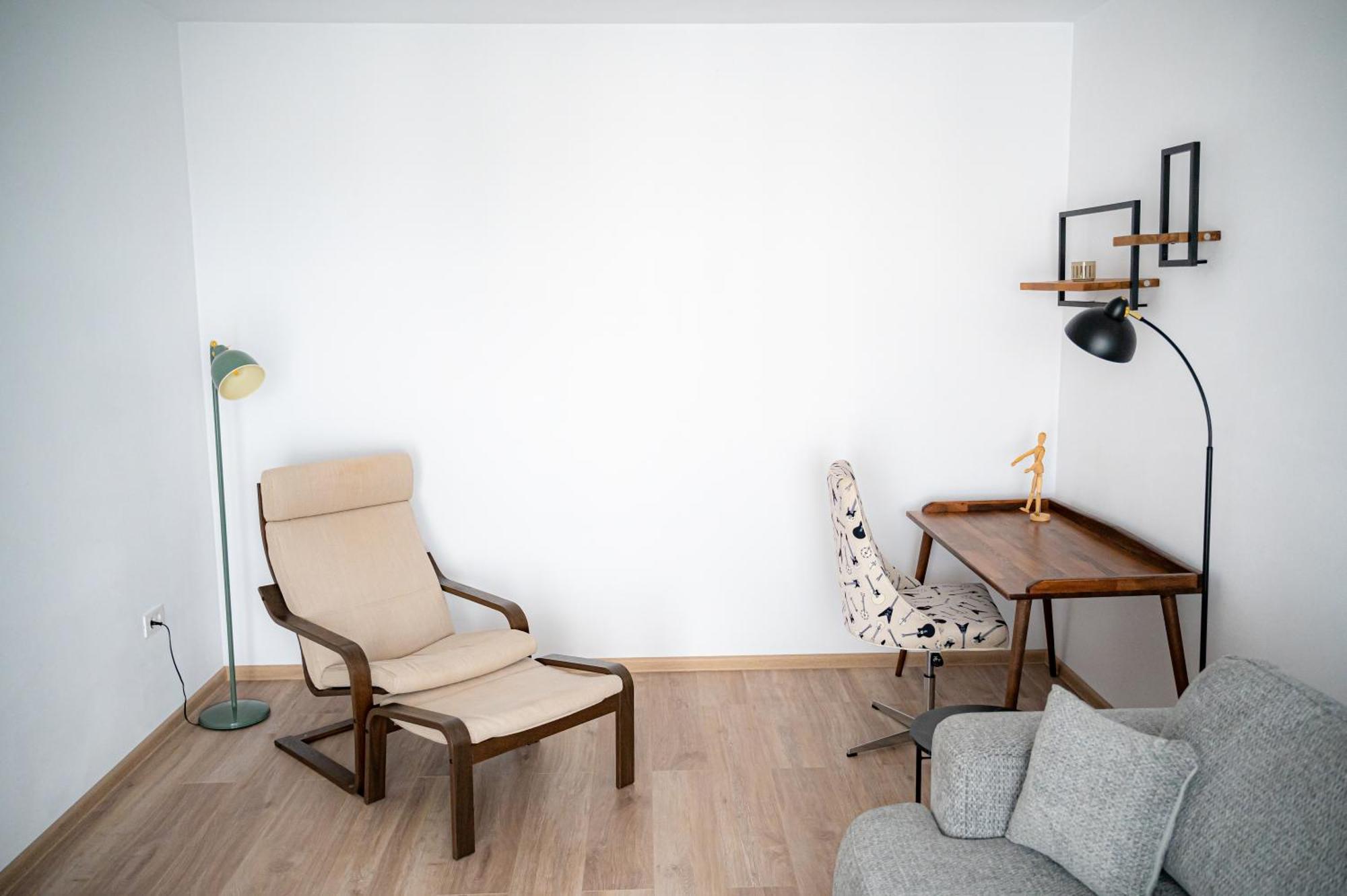 דירה B&v - 706 Coresi - Balcony & Free Parking